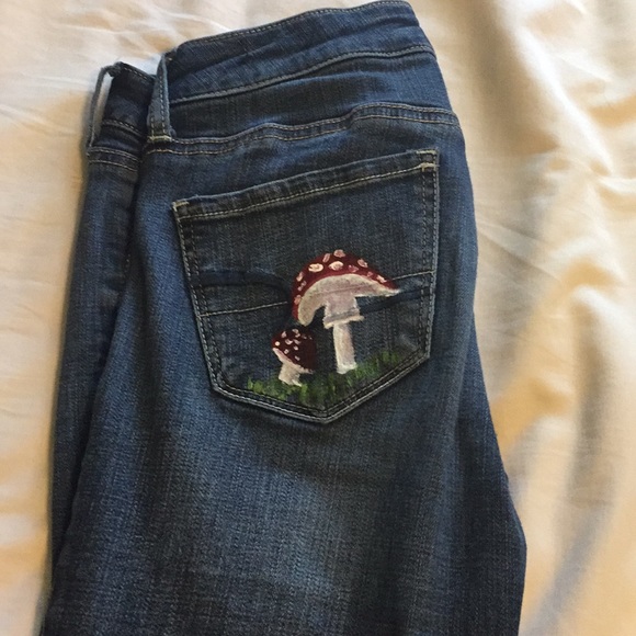 american eagle painted jeans